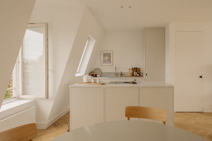 Foto 2 van Alberdingk Thijmstraat 24-3