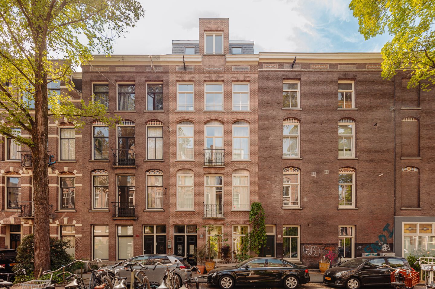 Foto 29 van Alberdingk Thijmstraat 24-3