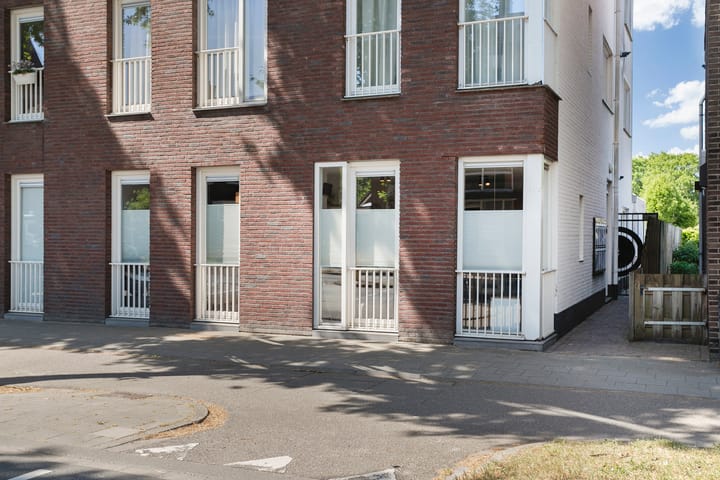 Foto 23 van Hintham 66