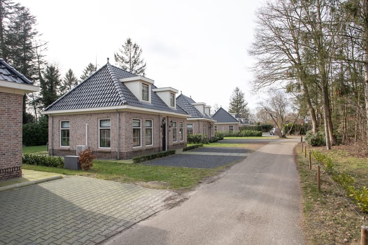 Photo 3 of Bruine Hoopsweg 6-AZH70