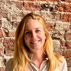 Kimberley Hengeveld - van den Akker - Commercial Employee