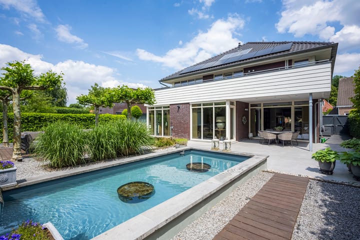 Foto 48 van Heistraat 10-A