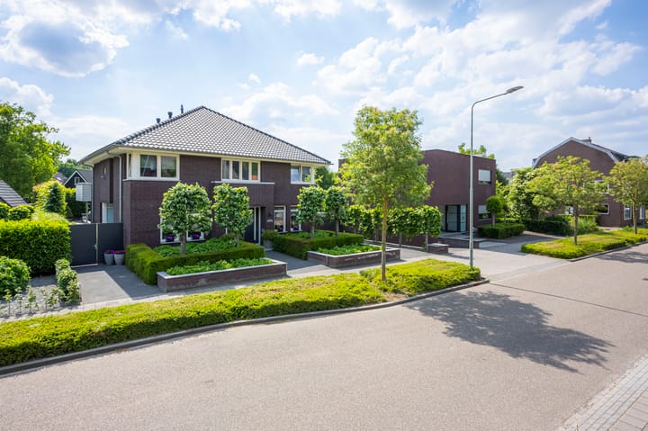 Foto 54 van Heistraat 10-A