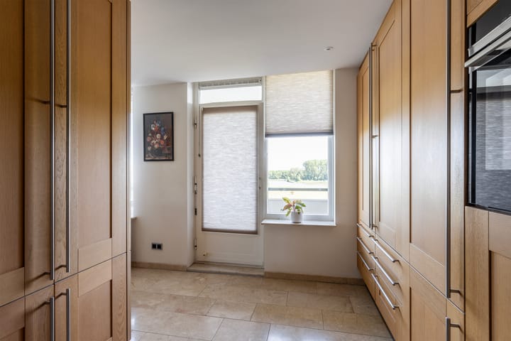 Photo 12 of Jan Steenstraat 84