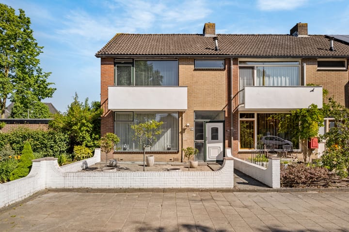 Foto 1 van Elzenhof 12