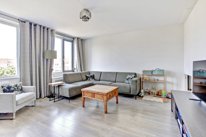 Photo 11 of Oostenrijkstraat 27