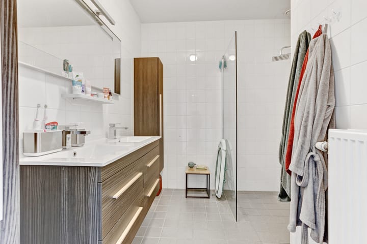 Photo 24 of Oostenrijkstraat 27