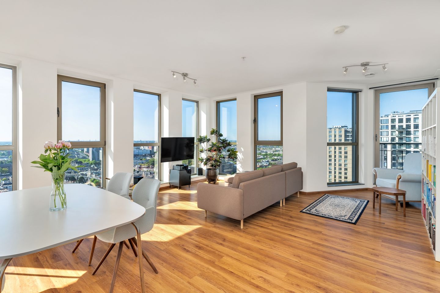 Foto 1 van Lage Zand 386