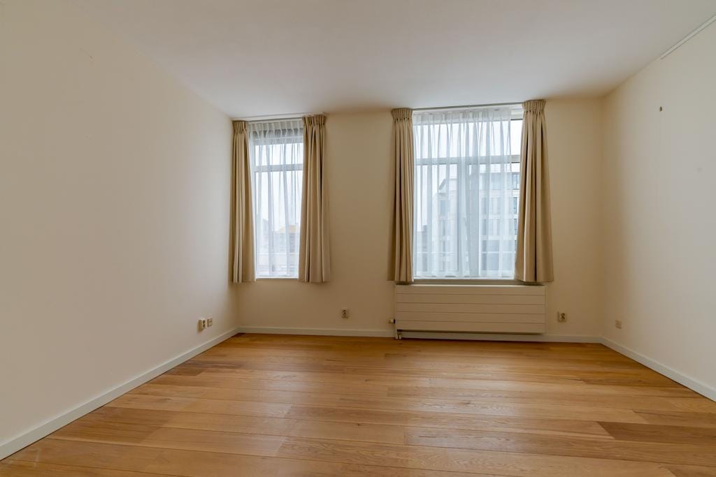 Foto 14 van Burgemeester De Monchyplein 227