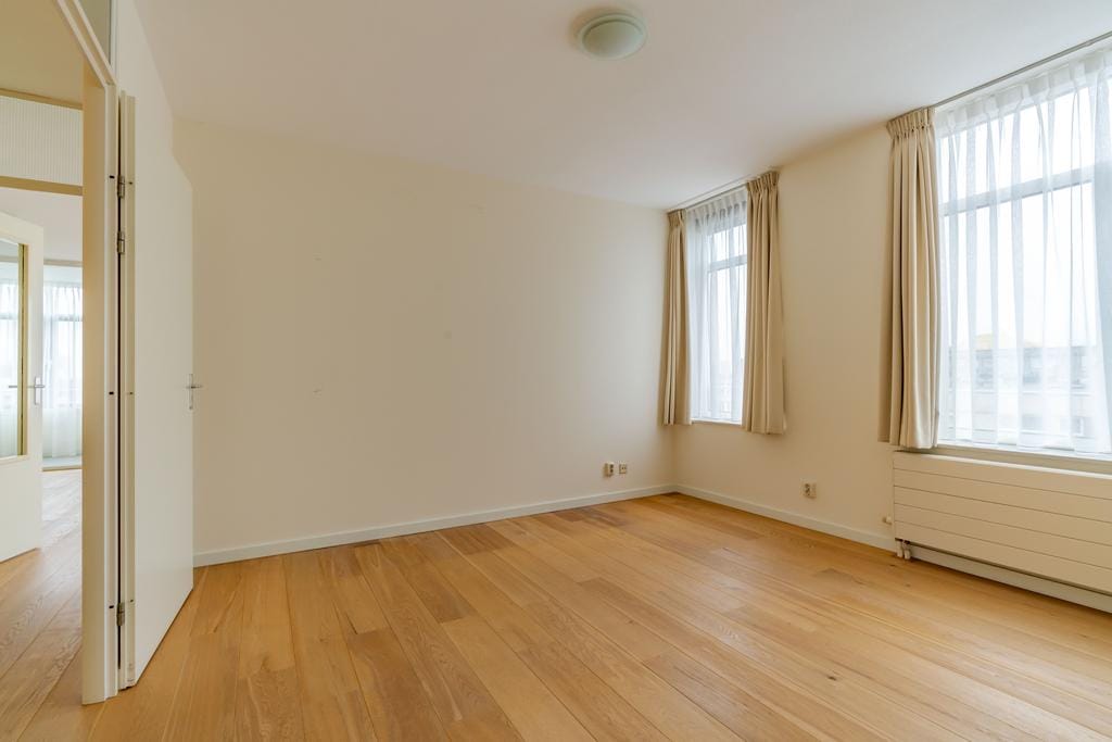 Foto 15 van Burgemeester De Monchyplein 227