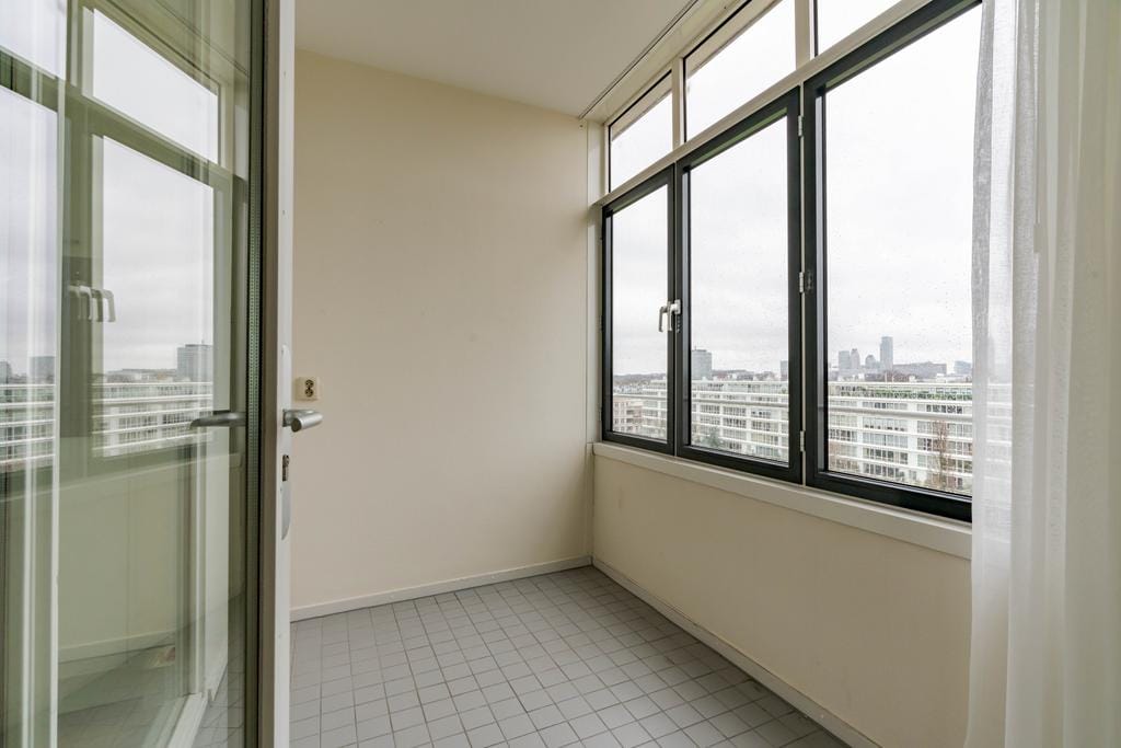 Foto 25 van Burgemeester De Monchyplein 227