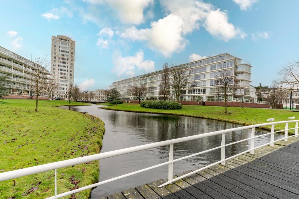 Foto 30 van Burgemeester De Monchyplein 227