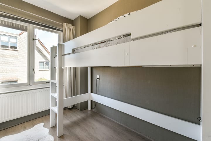 Foto 25 van Mina Krüseman-erf 184