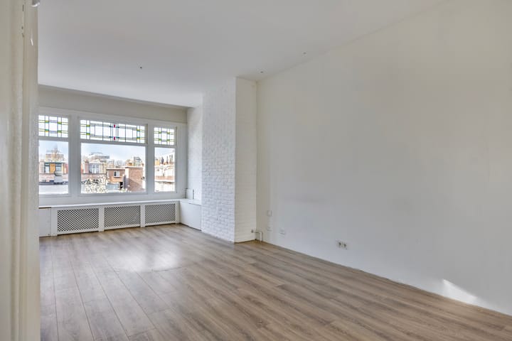 Foto 11 van van Sevenbergestraat 58