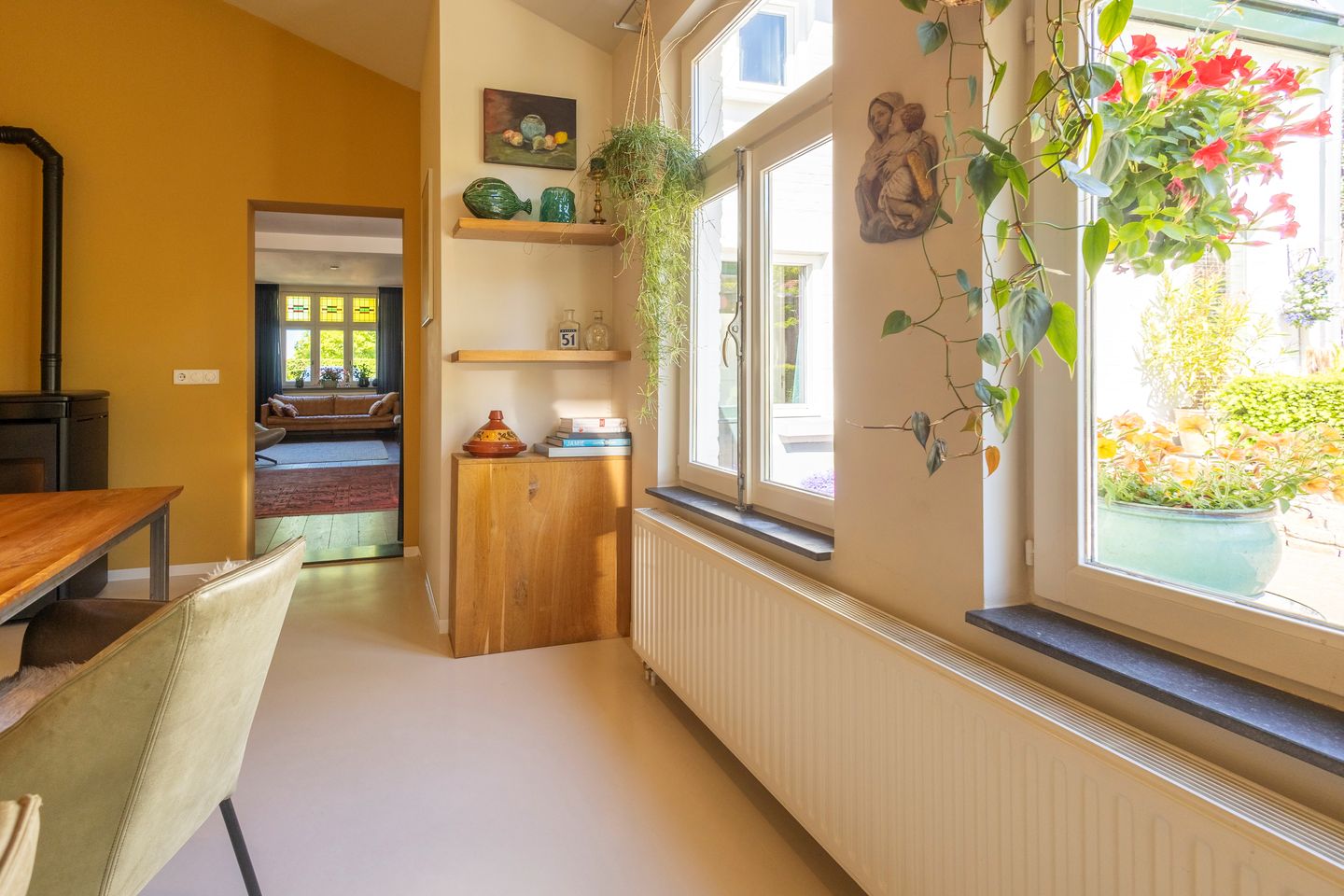 Photo 10 of Oudeborgstraat 29