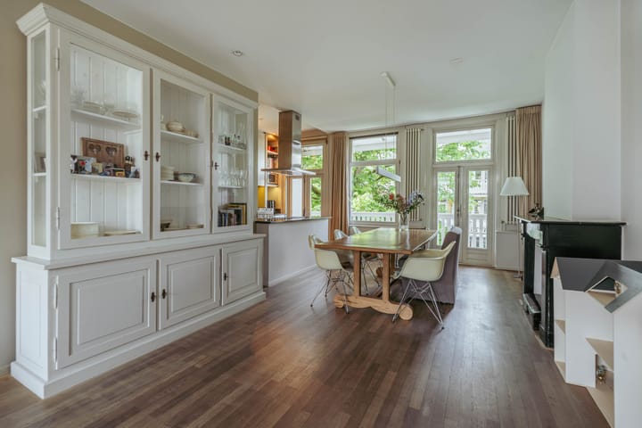 Foto 12 van Brederodestraat 4-2