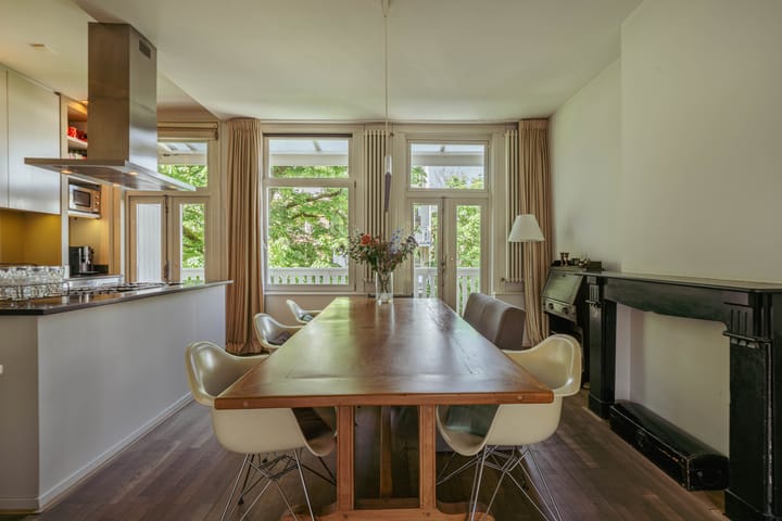 Foto 13 van Brederodestraat 4-2