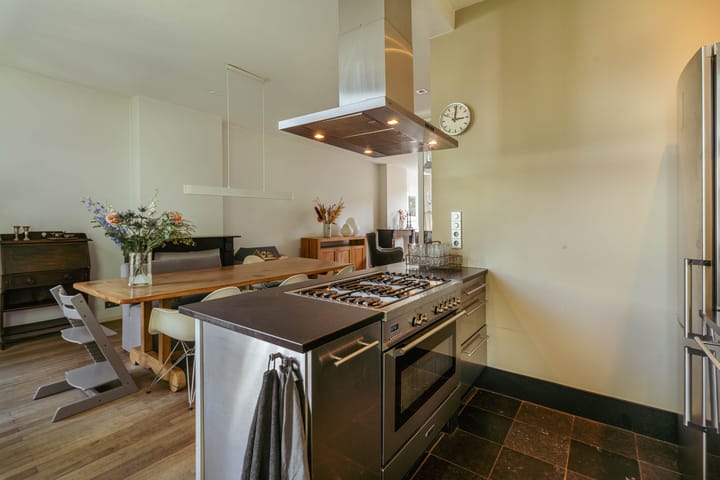 Foto 20 van Brederodestraat 4-2