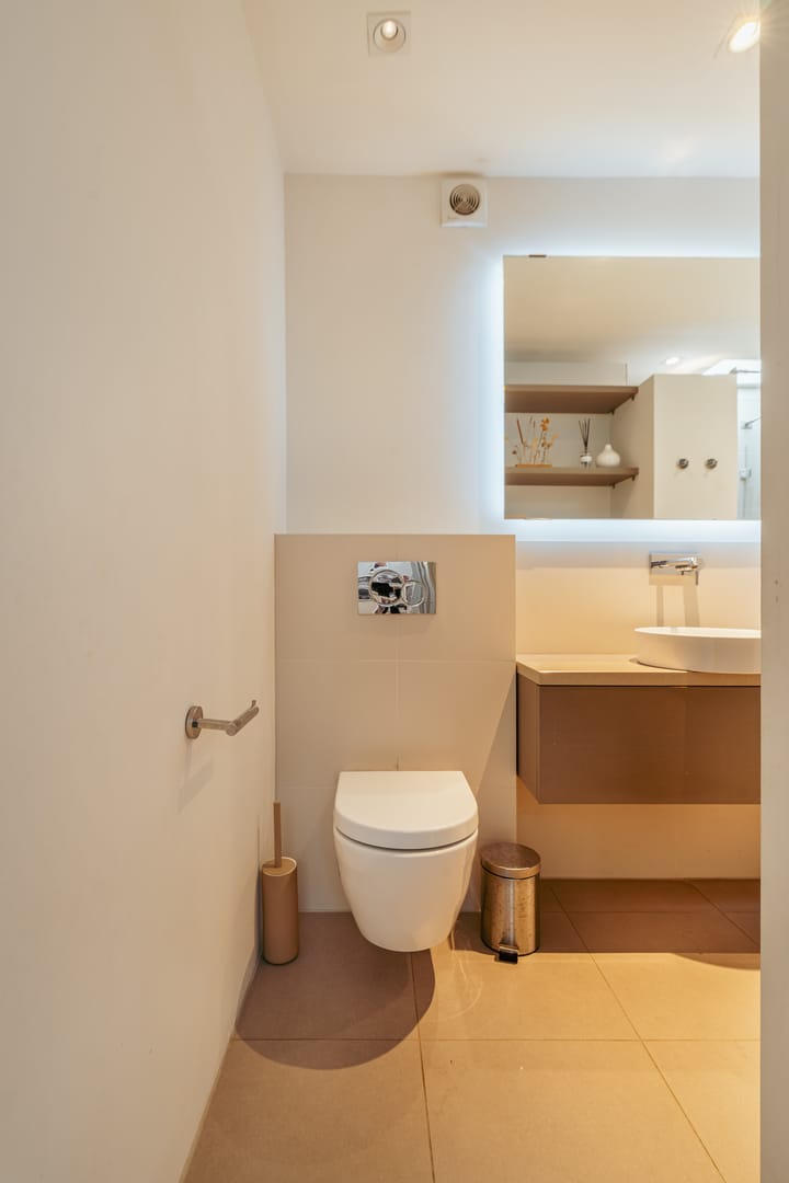 Foto 32 van Brederodestraat 4-2