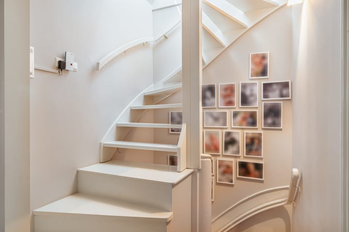 Foto 38 van Brederodestraat 4-2