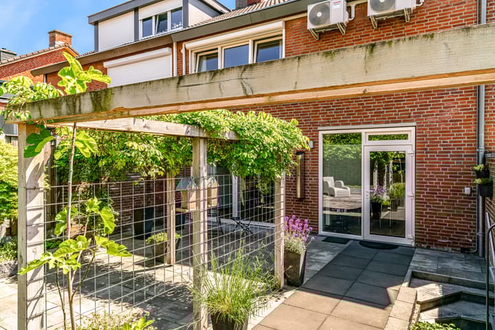 Foto 29 van Arthur van Schendelstraat 10