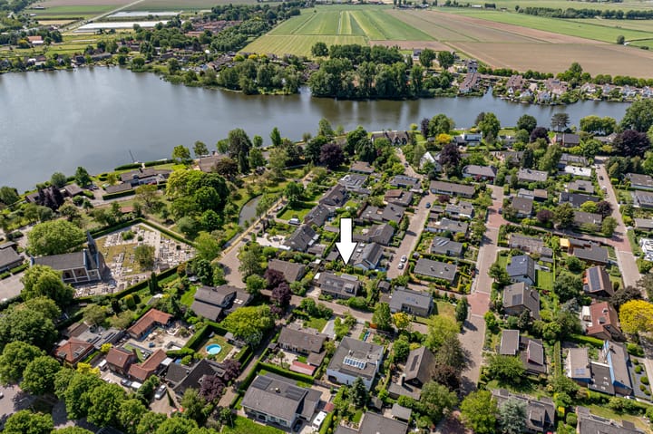 Foto 4 van van Limburg Stirumlaan 13