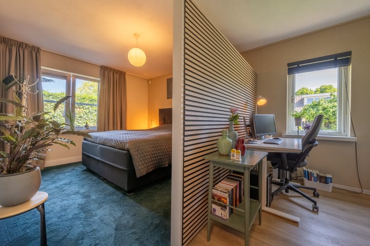 Foto 28 van van Limburg Stirumlaan 13