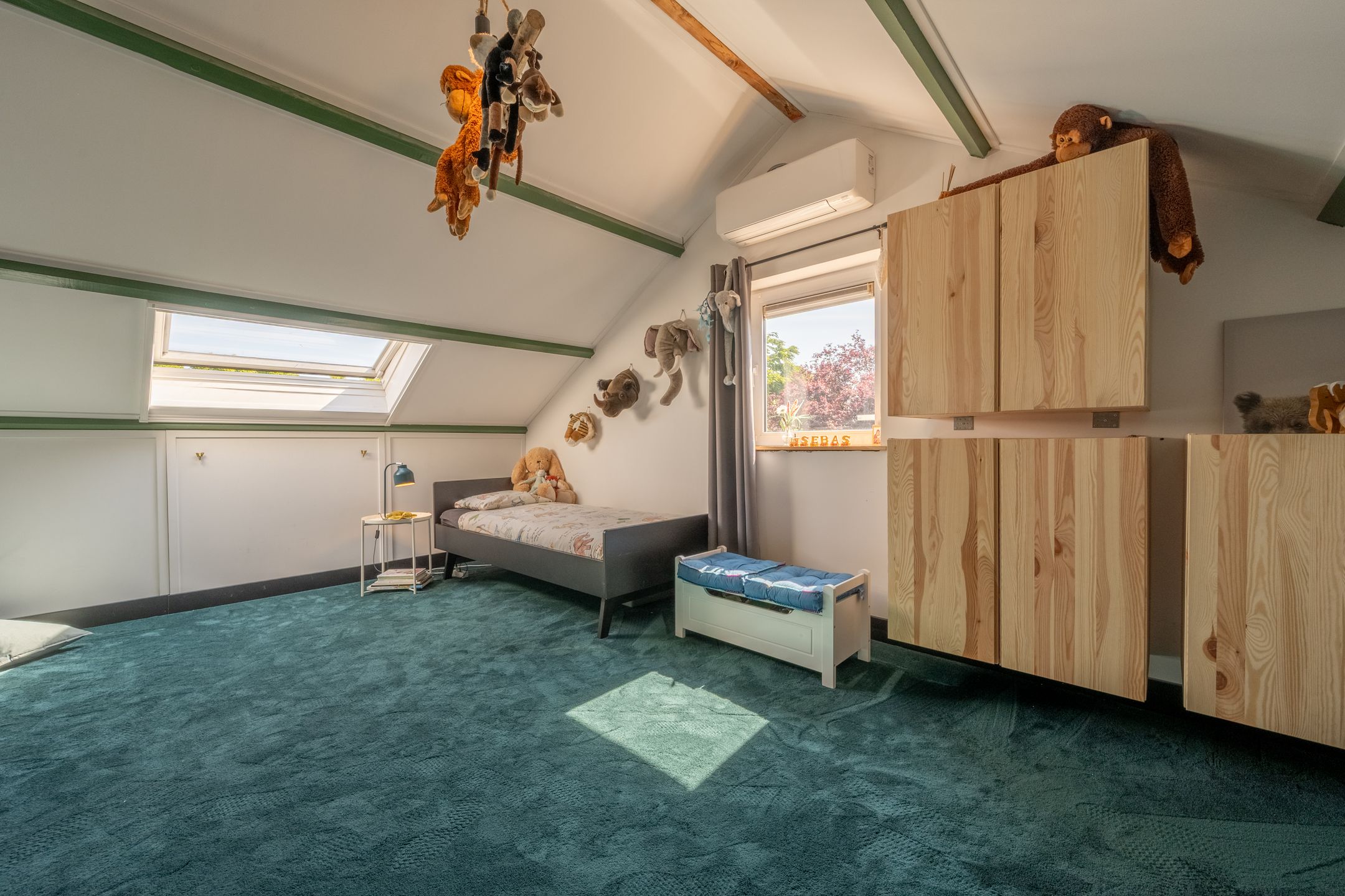 Foto 42 van van Limburg Stirumlaan 13