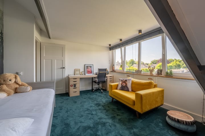 Foto 52 van van Limburg Stirumlaan 13