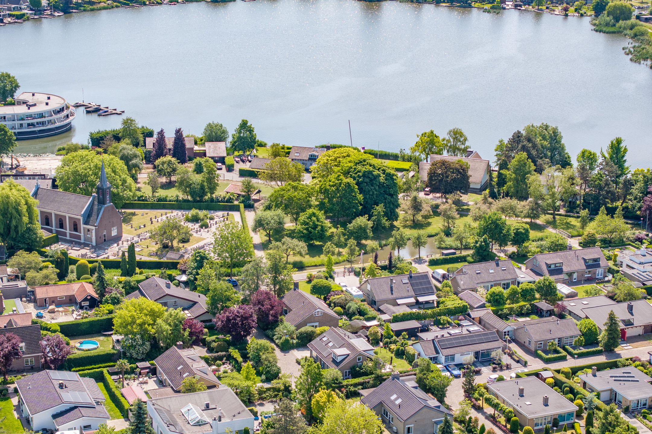 Foto 63 van van Limburg Stirumlaan 13