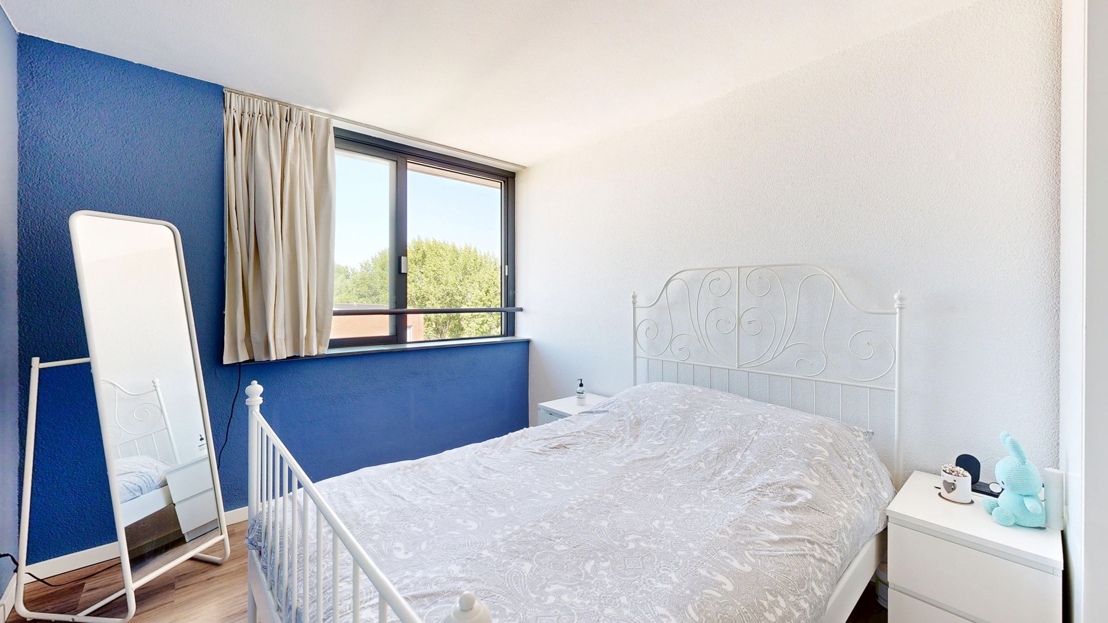 Photo 21 of Chet Bakerstraat 201