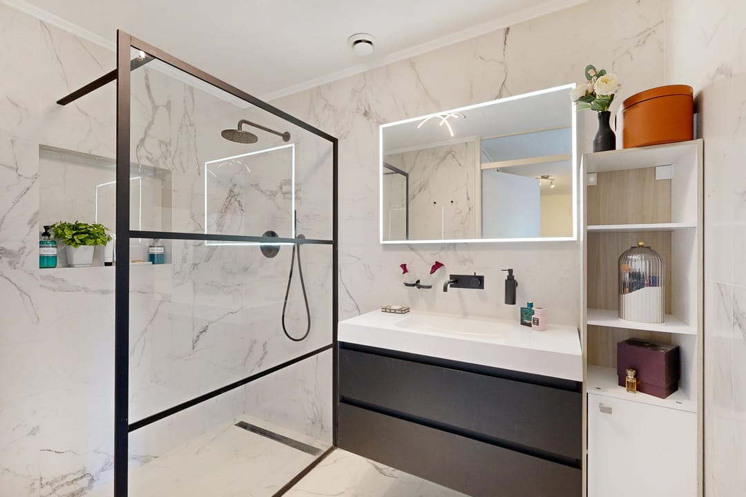 Photo 22 of Chet Bakerstraat 201