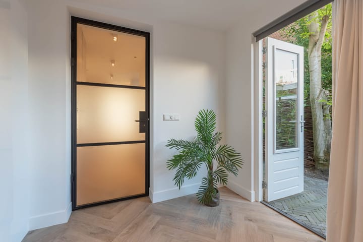 Photo 34 of Sluisstraat 38-H