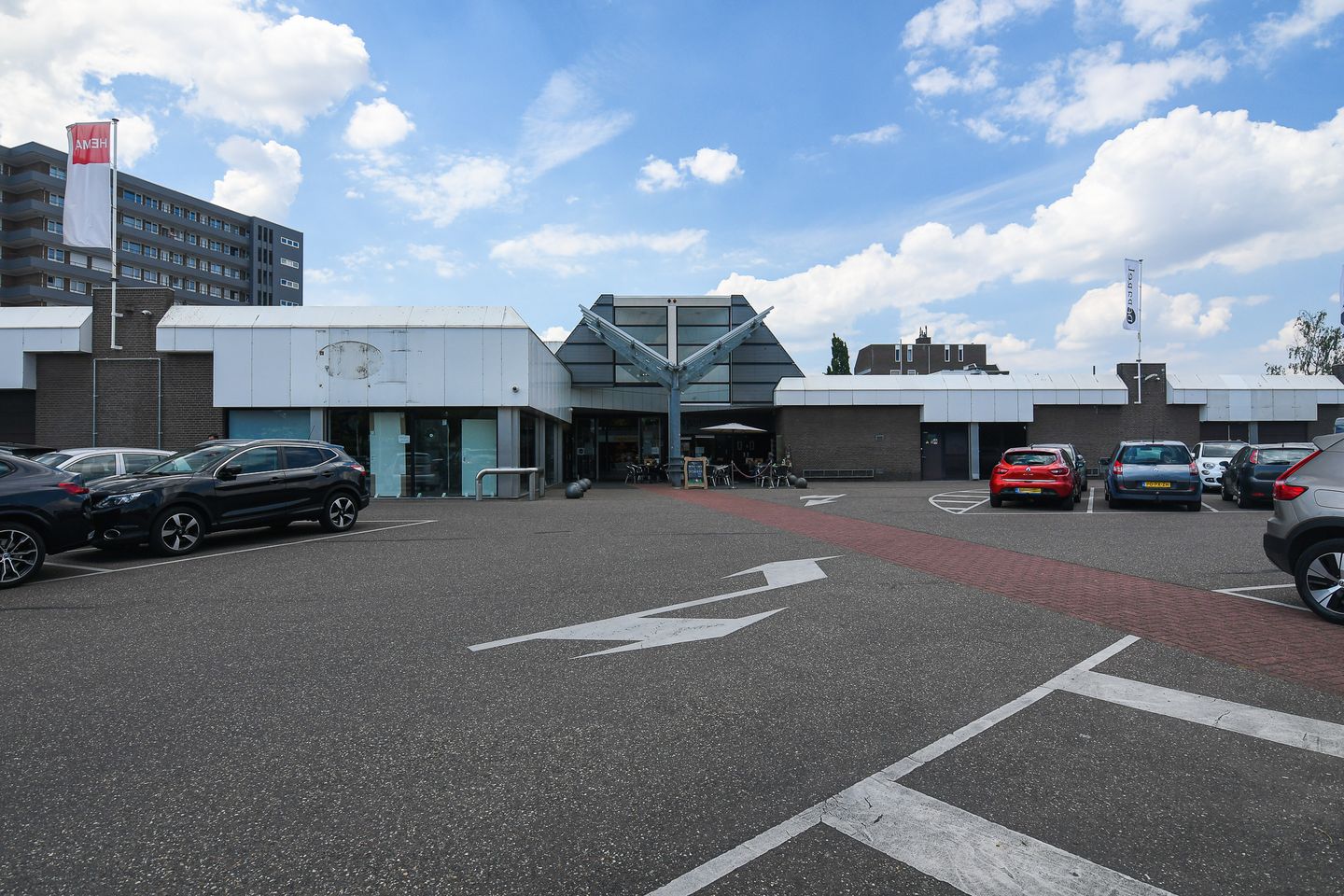 Bekijk foto 3 van 't Winkelcentrum 1
