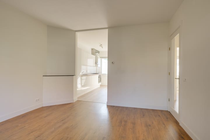 Photo 8 of Claudiusstraat 1