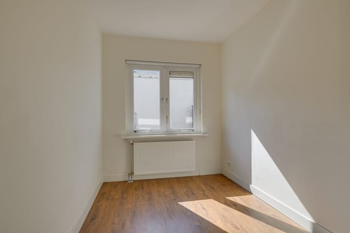 Photo 11 of Claudiusstraat 1