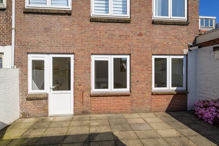 Photo 17 of Claudiusstraat 1