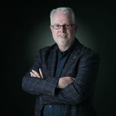 Eric Oostelbos - Makelaar (Directeur)