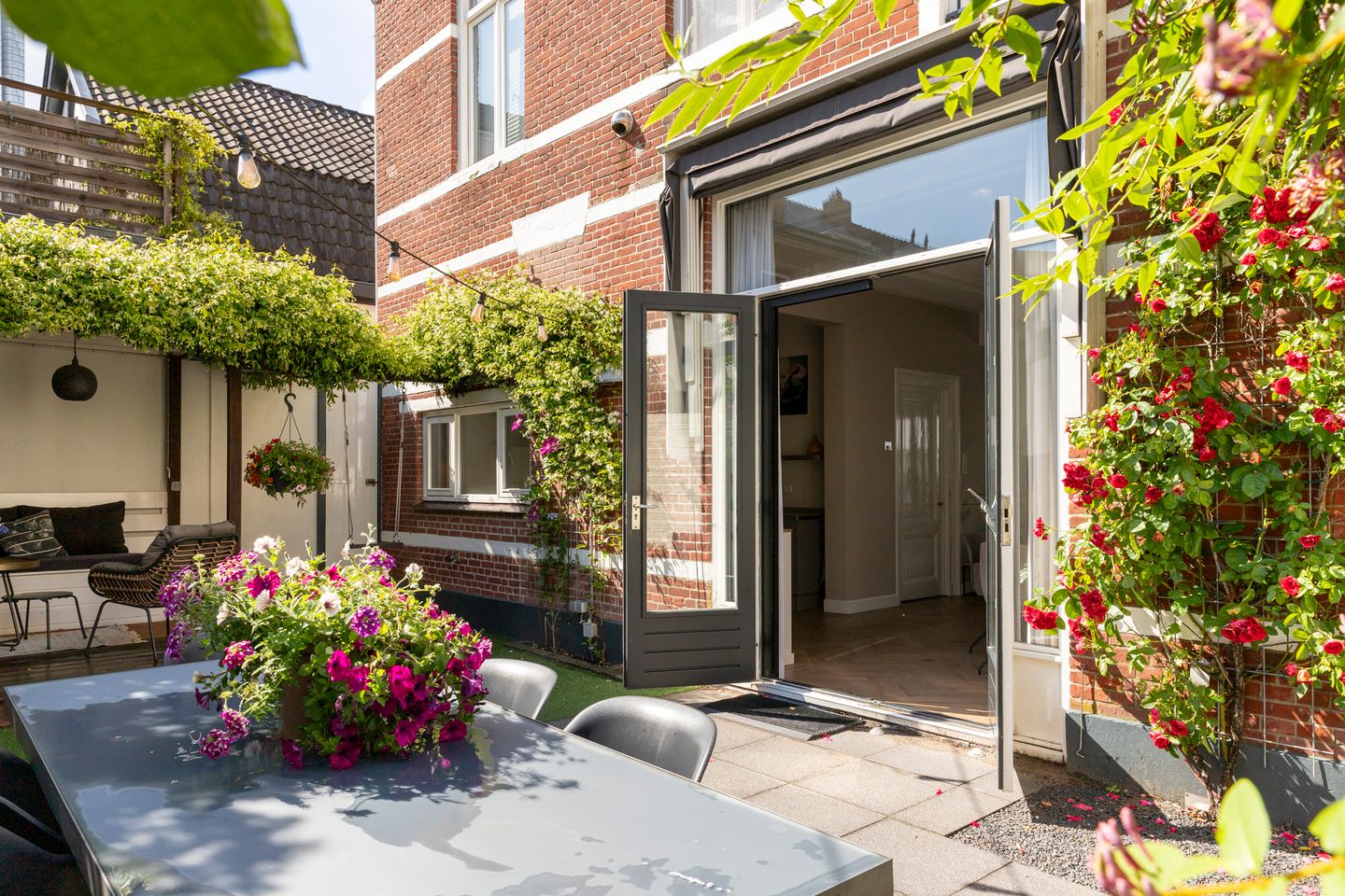 Photo 4 of Burgemeester Penstraat 2-B