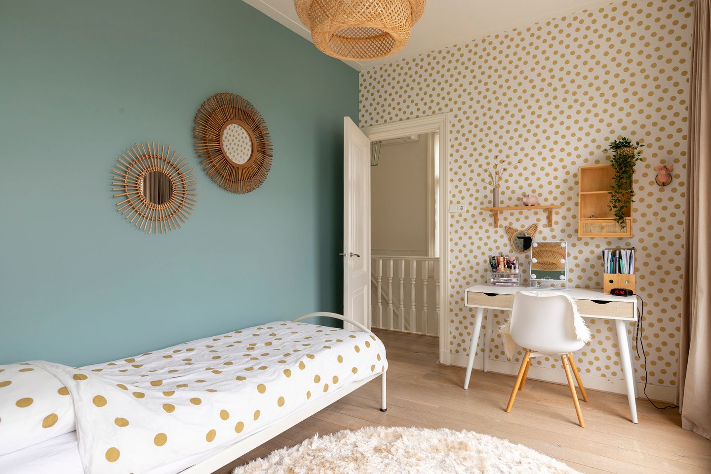 Photo 40 of Burgemeester Penstraat 2-B