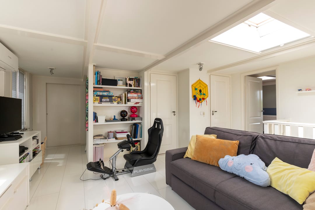 Photo 46 of Burgemeester Penstraat 2-B