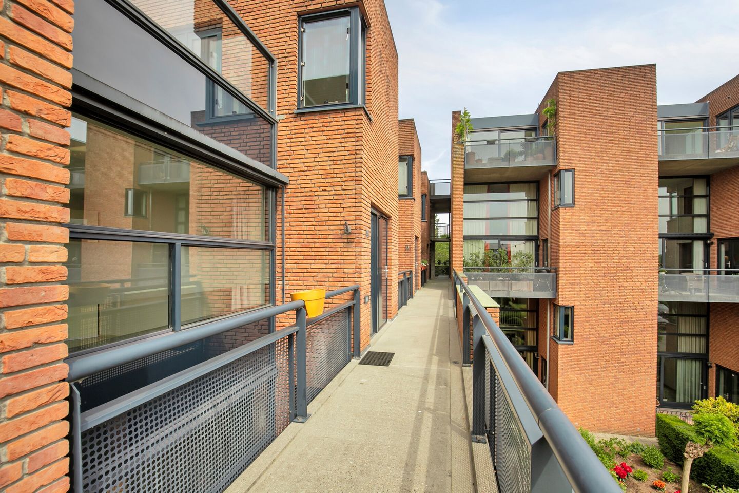 Foto 20 van Houtrakgracht 562