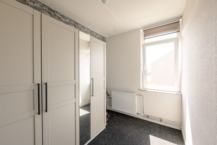 Foto 18 van Menno Simonsstraat 16