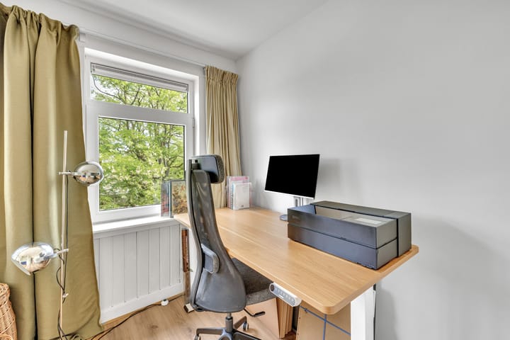 Photo 28 of Marconistraat 7-A