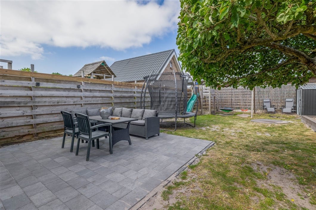 Photo 33 of Middenweg 8