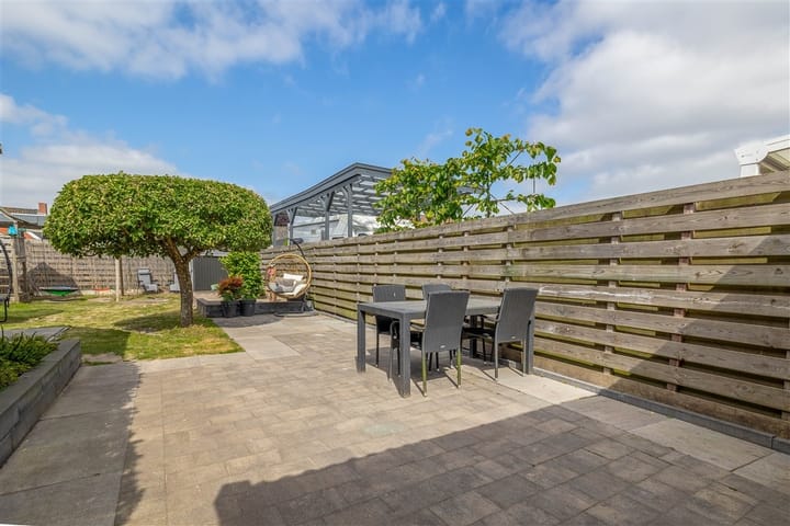 Foto 35 van Middenweg 8