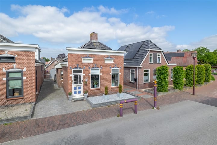 Middenweg 8