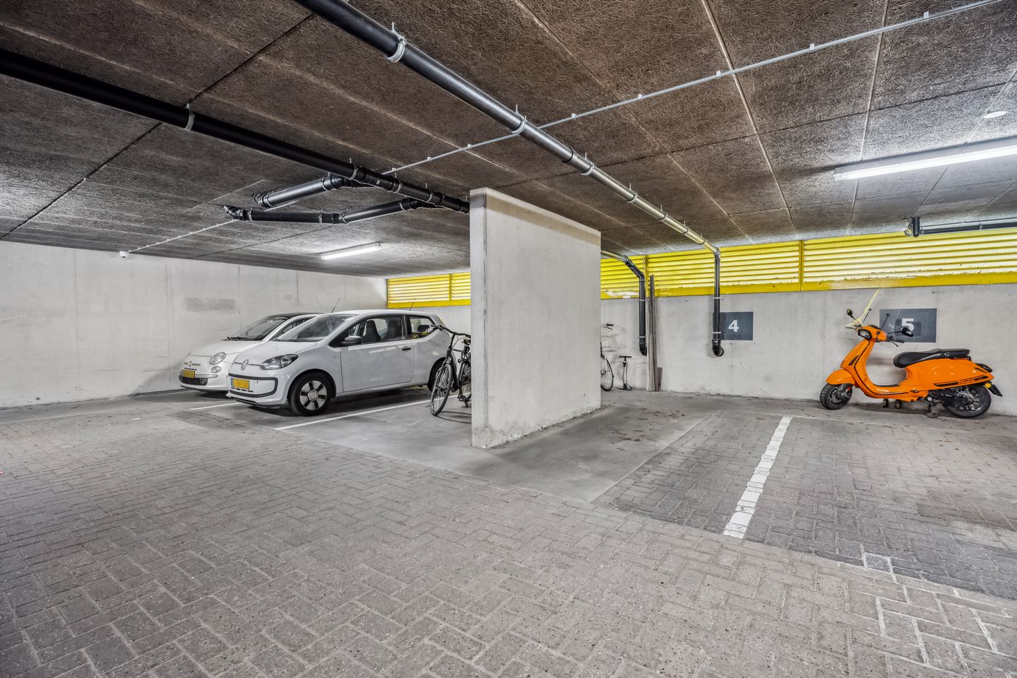 Foto 19 van Stadsring 183-D