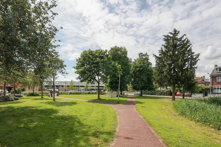 Foto 41 van Prinses Irenelaan 4