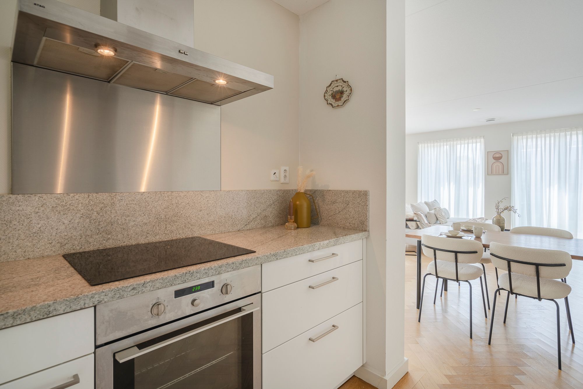 Foto 21 van Johan de Wittstraat 111